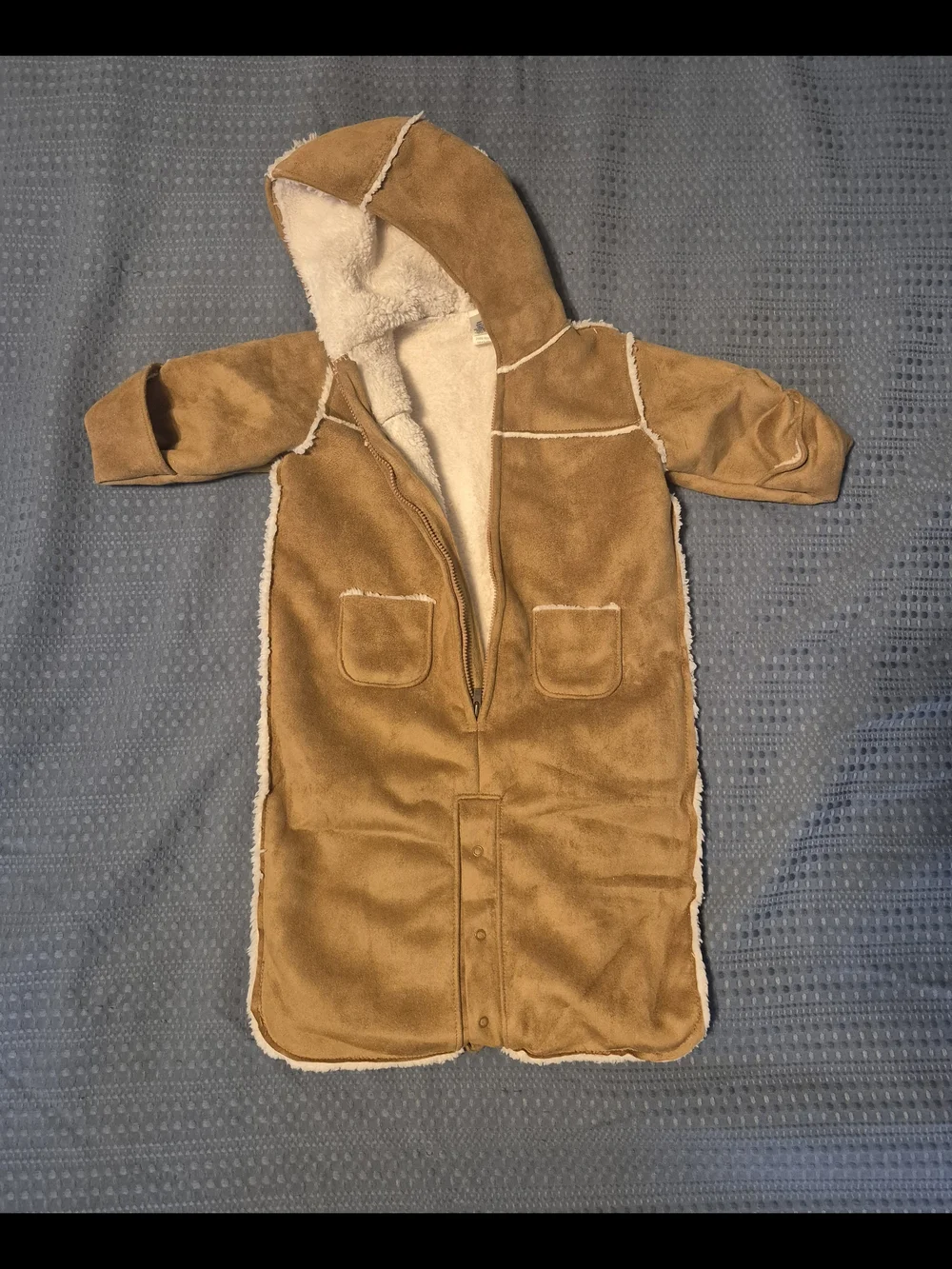 Vintage GAP Newborn Camel Hooded Sherpa Bunting